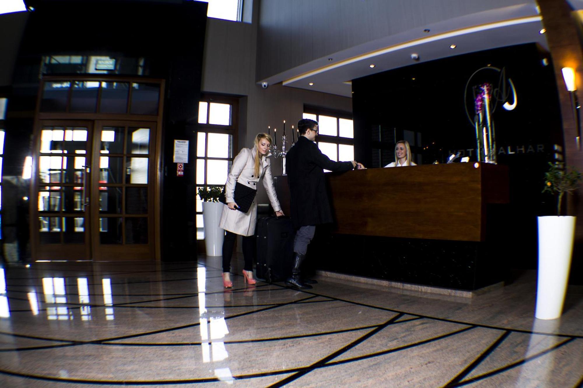 Hotel Alhar 루블리니에크 외부 사진