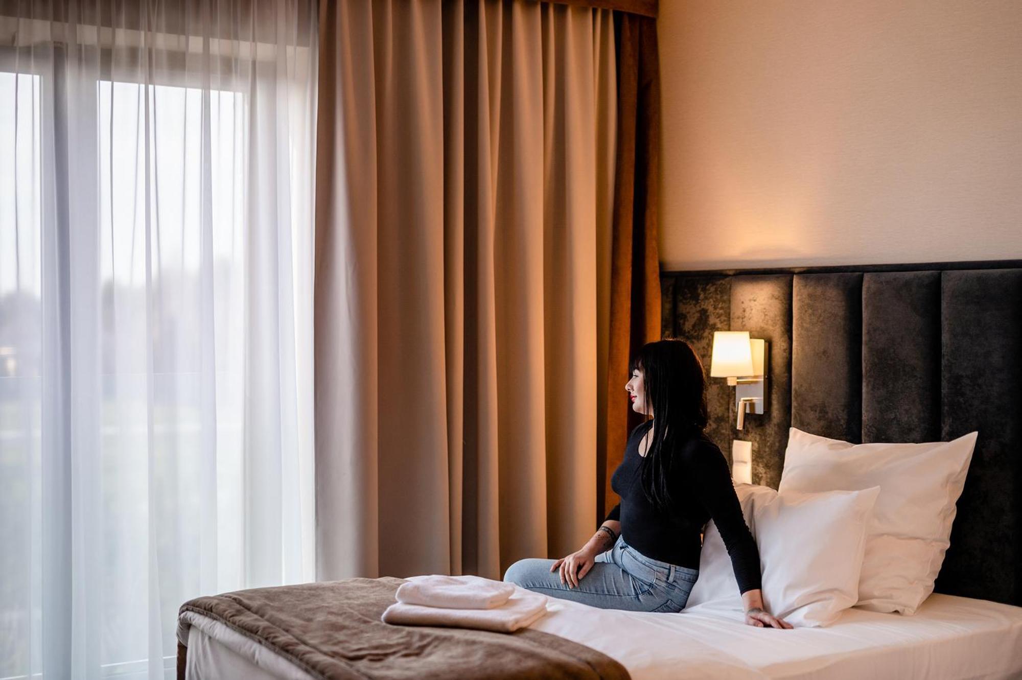 Hotel Alhar 루블리니에크 외부 사진