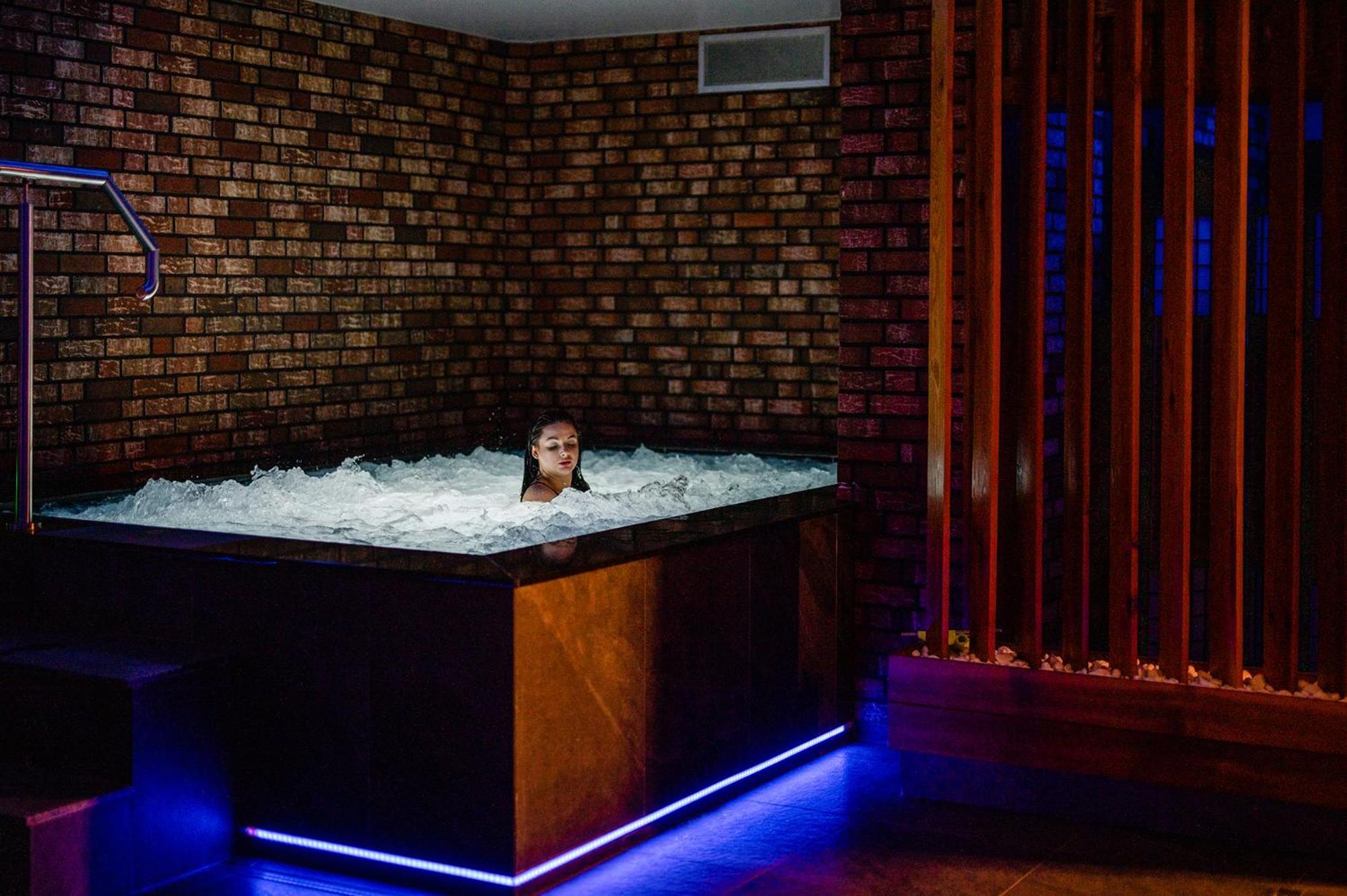 Hotel Alhar 루블리니에크 외부 사진