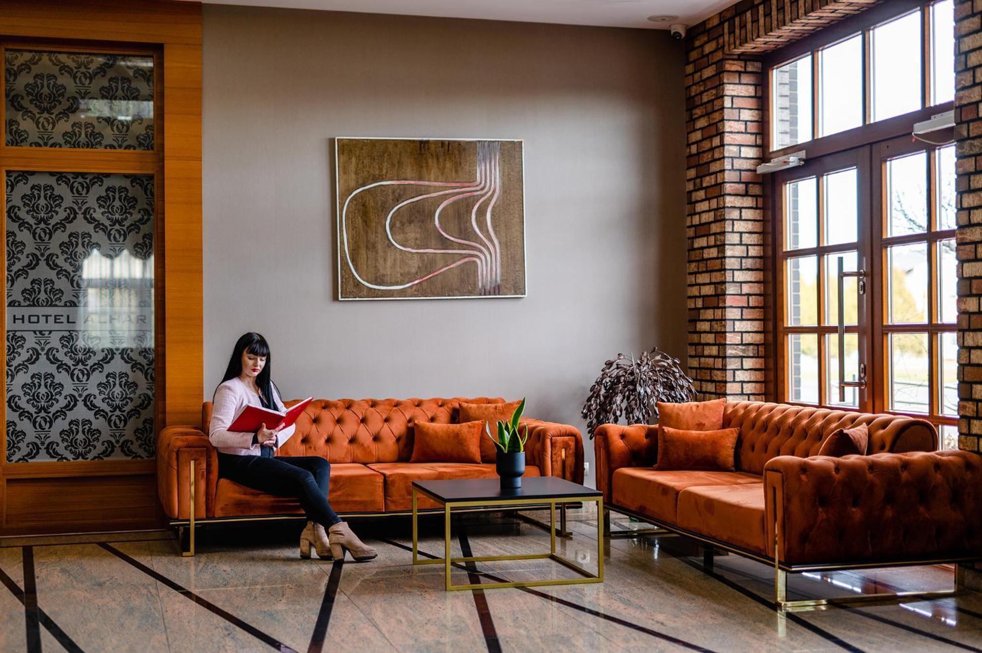 Hotel Alhar 루블리니에크 외부 사진