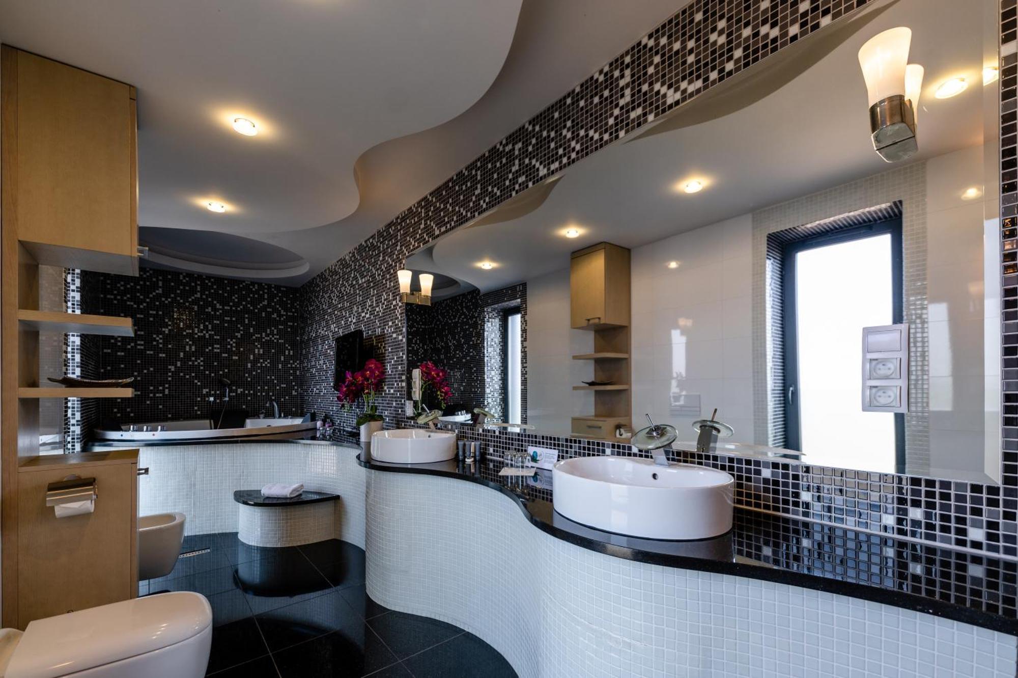 Hotel Alhar 루블리니에크 외부 사진